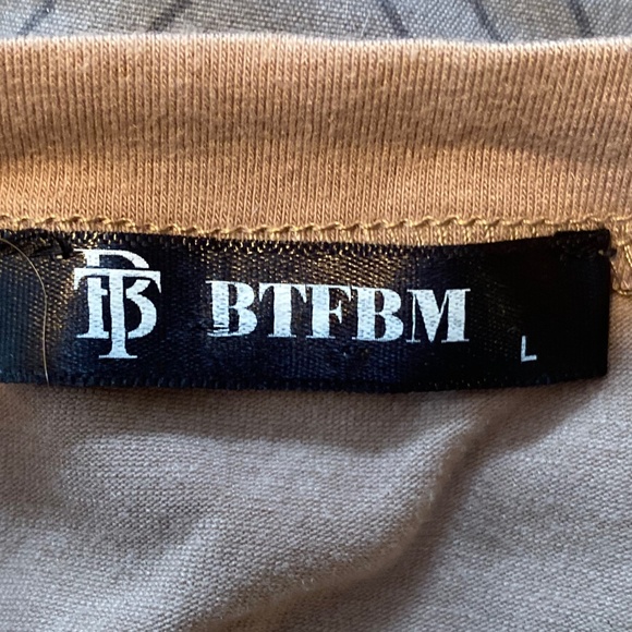 Tight dress - Picture 3 of 3